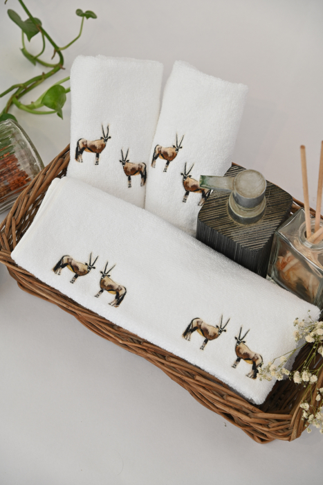 Oryx White Hand Towel (set of 2)