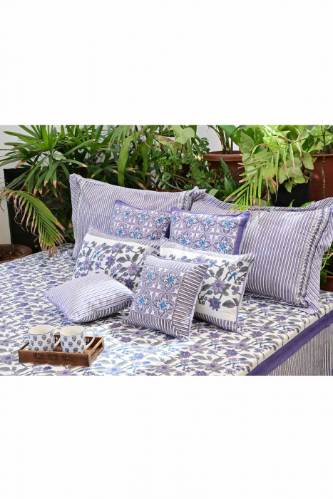 Artistic Lavender Bed Cover