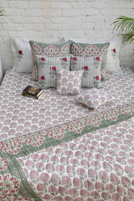Tea Gardens Bed Cover 