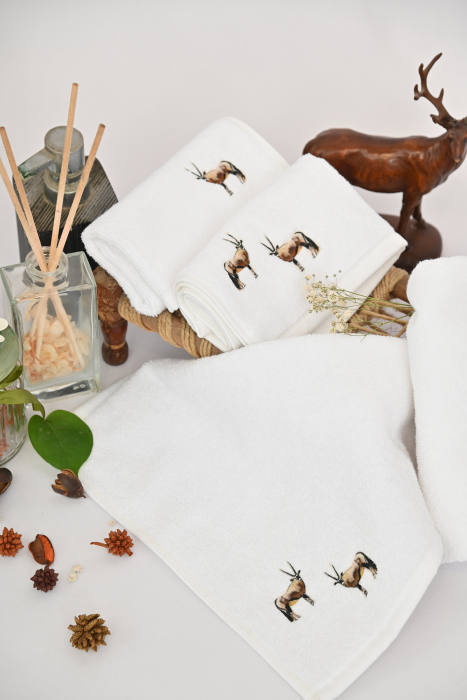 Oryx White Face Towel (set of 2)