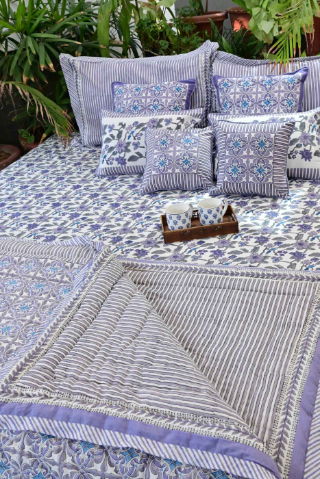 Artistic Lavender Quilts